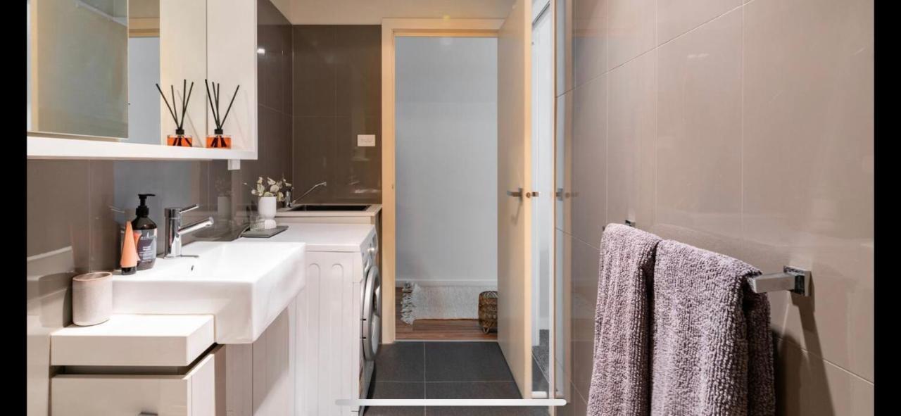 The Pas.Coe - A Stylish 1 Bedroom Unit With Free Parking. Мельбурн Экстерьер фото